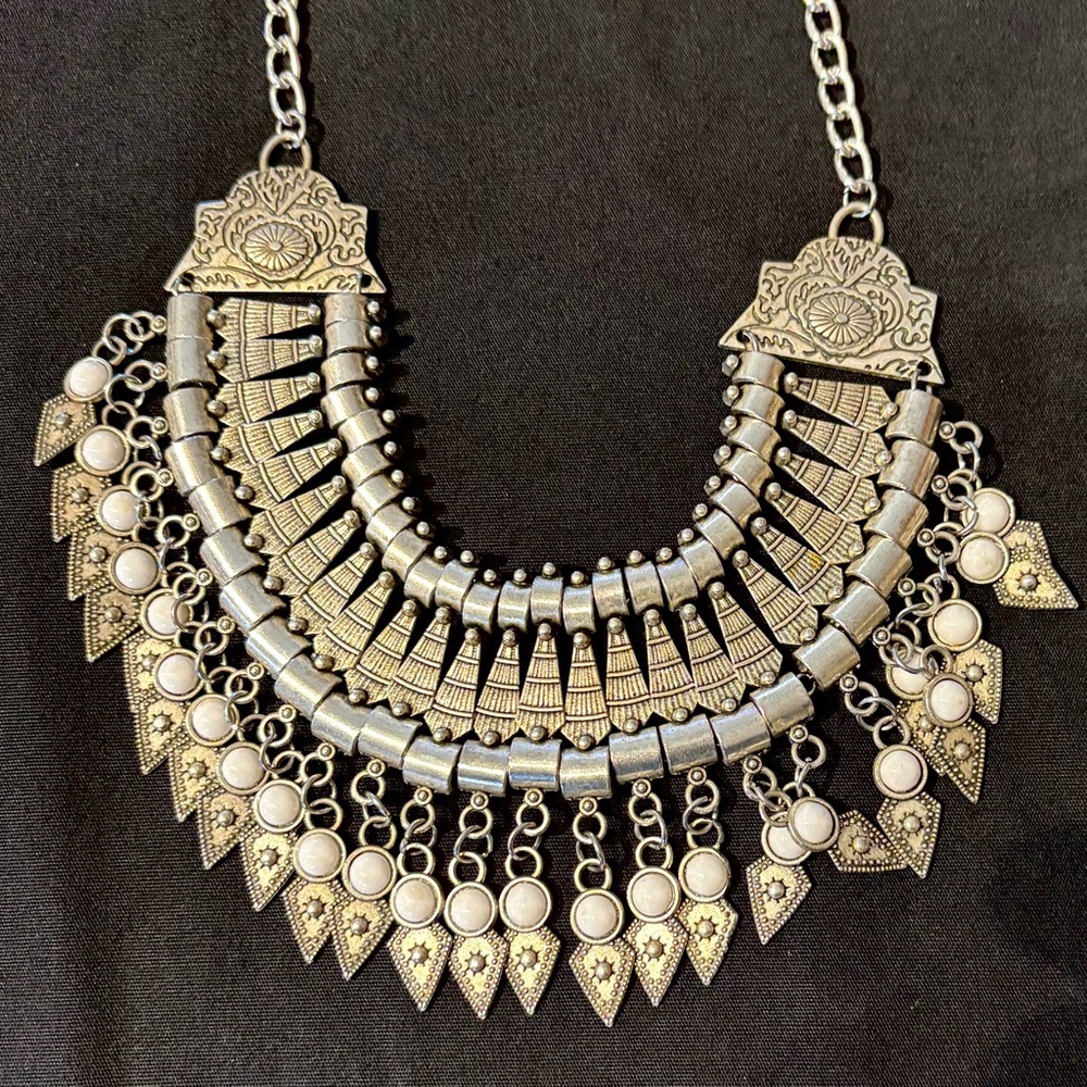 Vintage Elegant Silver and Gold ornate Necklace